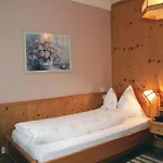 Cresta 3*