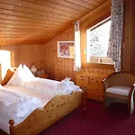 Cresta Hotell