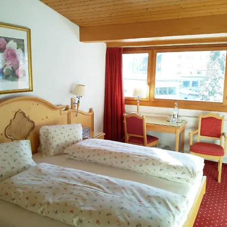 Hotel Cresta