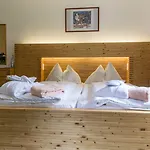 Cresta فيلمز