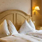 Cresta فندق 3*