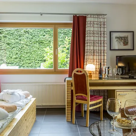 Cresta Ξενοδοχείο 3*